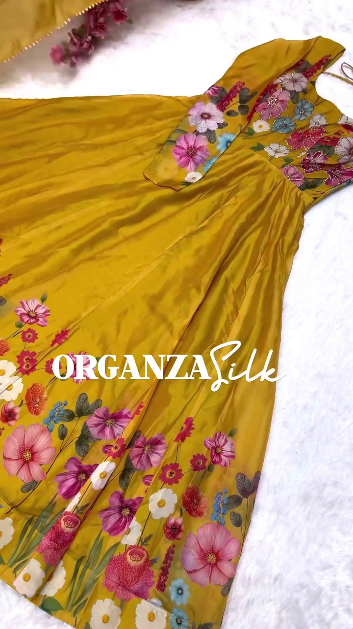 Floral Embroidered Anarkali Kurta Set with Dupatta β Elegant & Flowing Style πΈ