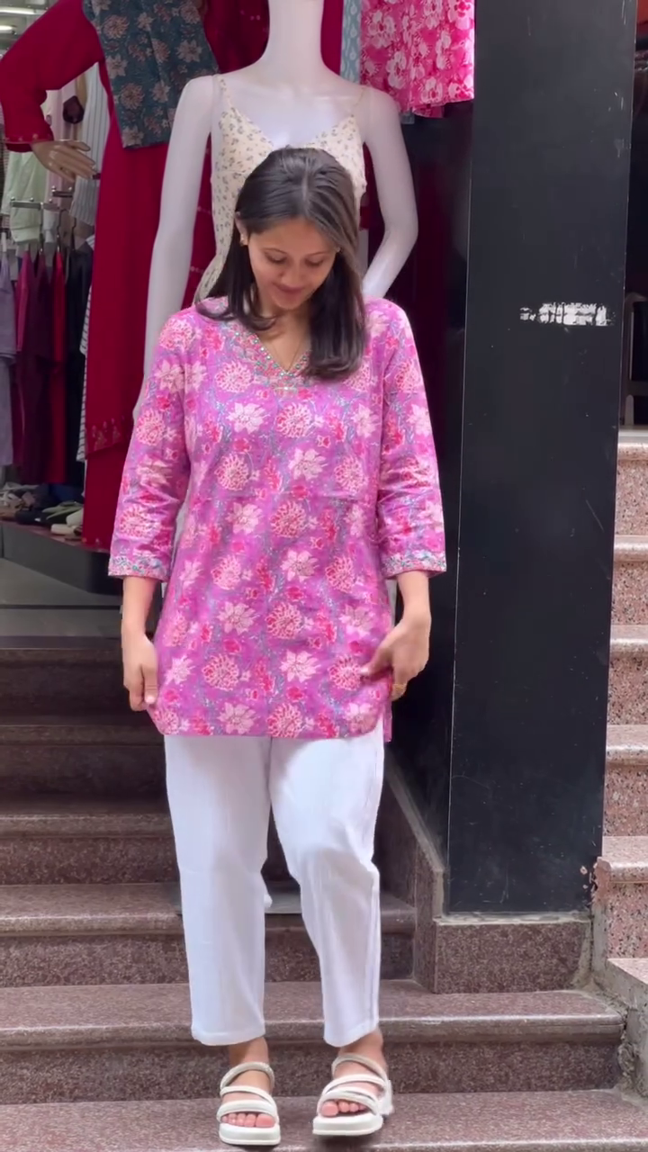 Floral Printed Cotton Kurti – Everyday Comfort in 6 Vibrant Shades