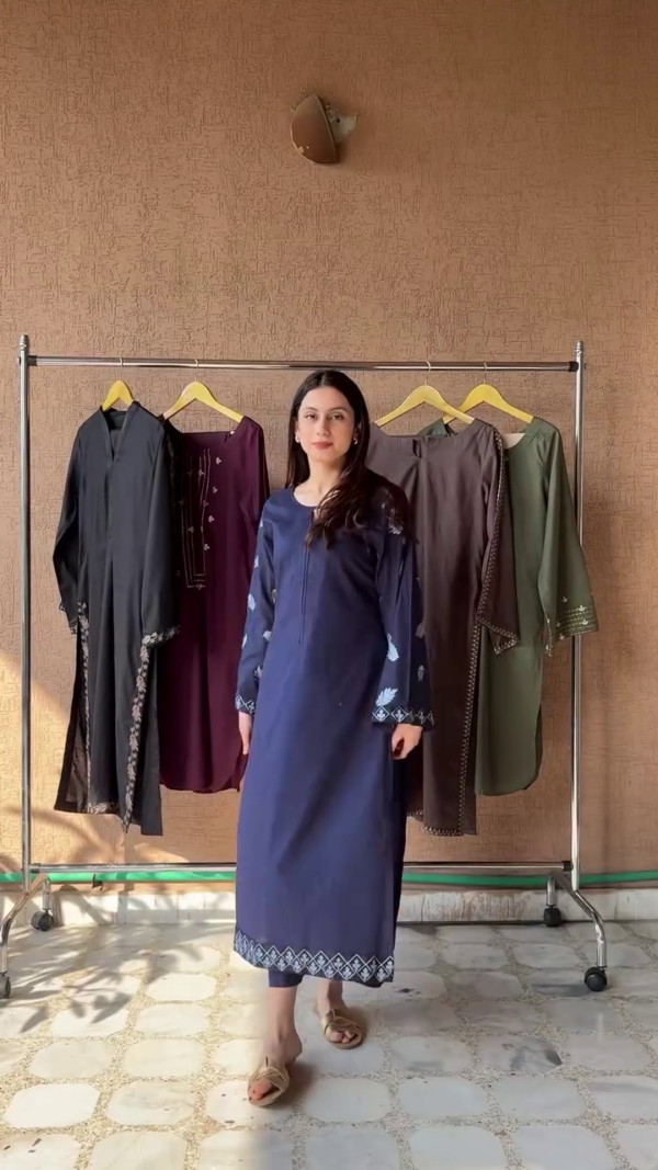 Women's Elegant Embroidered Straight Kurta Set – Black | 4 Timeless Colors - Image 5