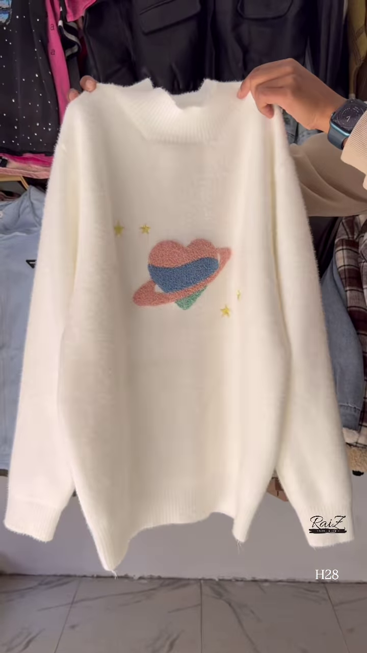 Fuzzy Space Planet Sweater β Whimsical, Soft, and Out-of-This-World Cozy ππͺ