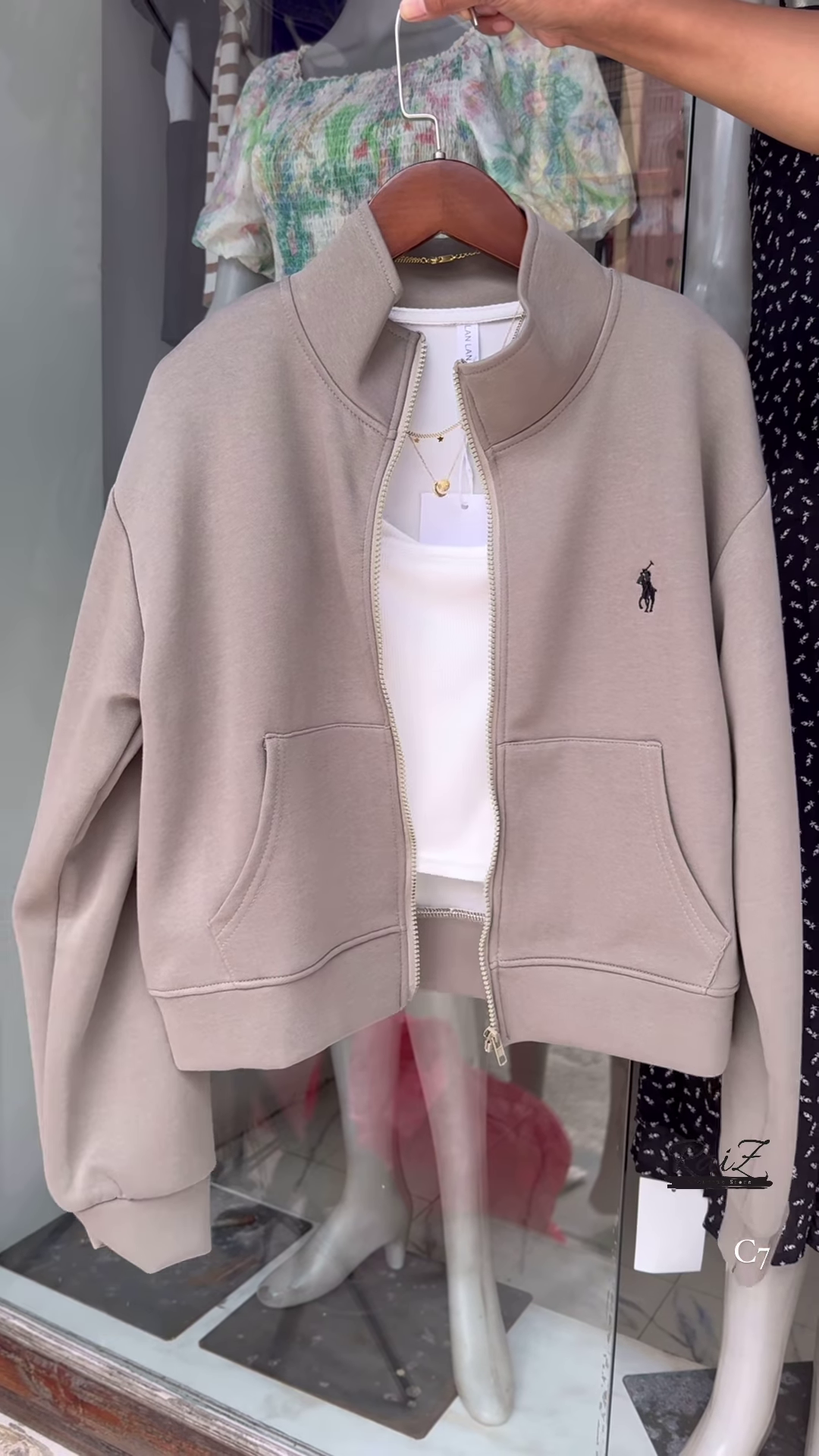 Zip-Up Layered Jackets π§₯β¨ With High Collars & Gold Necklace Styling β Beige, White & Brown Variants - Image 2
