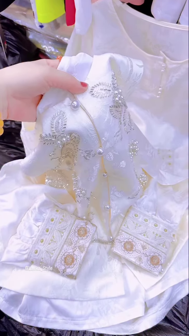 Exquisite Silk and Brocade Top with Pearl and Sequin Embellishments - Image 4