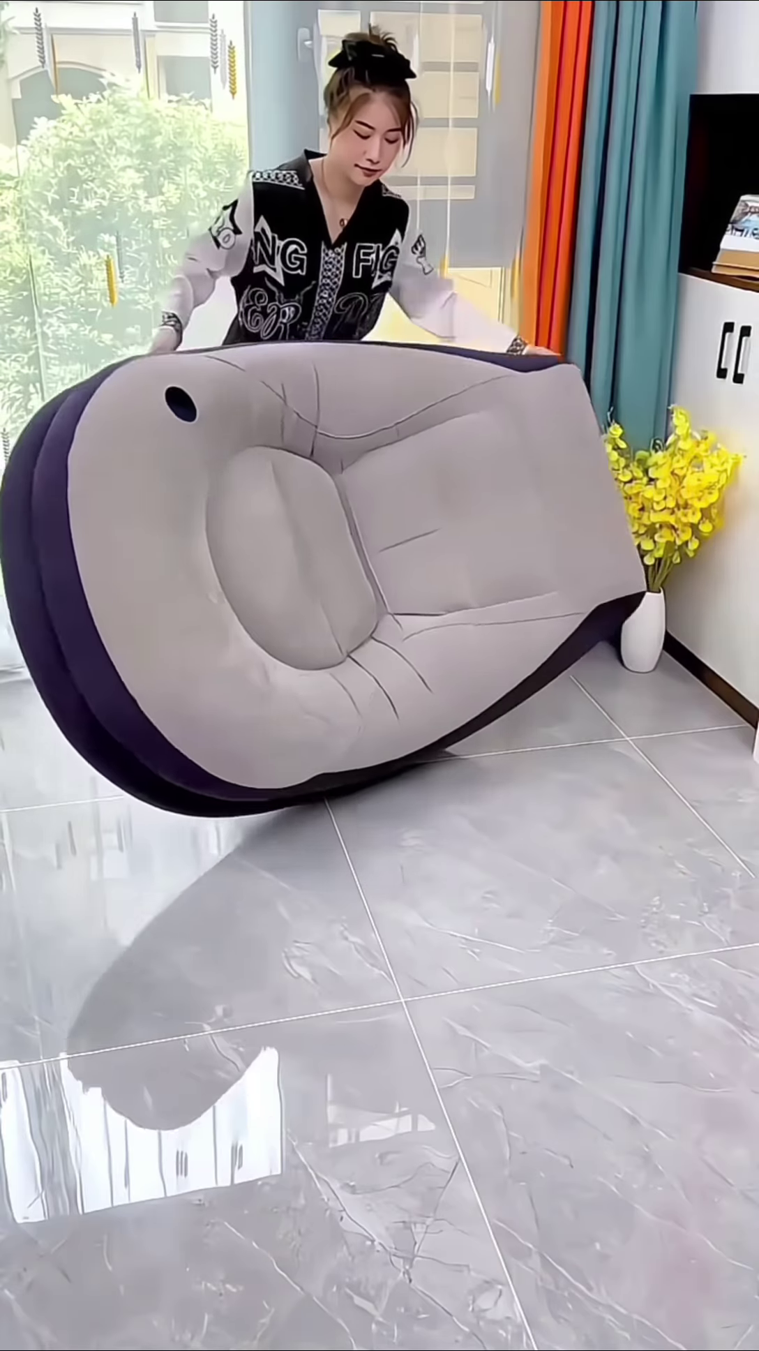 Easy Inflation of Portable Inflatable Furniture - Image 6