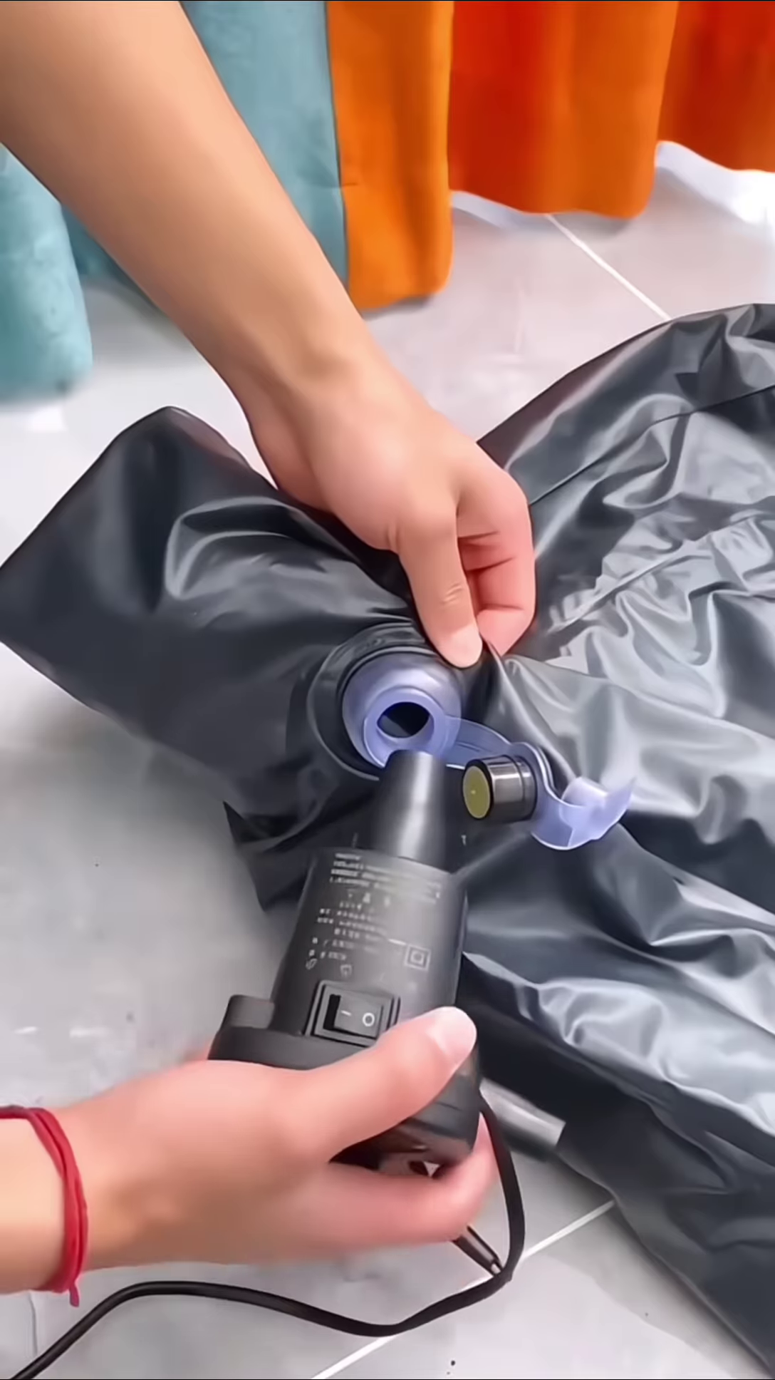Easy Inflation of Portable Inflatable Furniture - Image 5