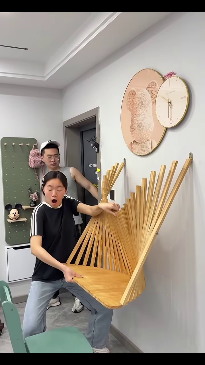 ๐ช Space-Saving Magic: The Wall-Mounted Folding "Piano" Chair! ๐ชโจ - Image 4