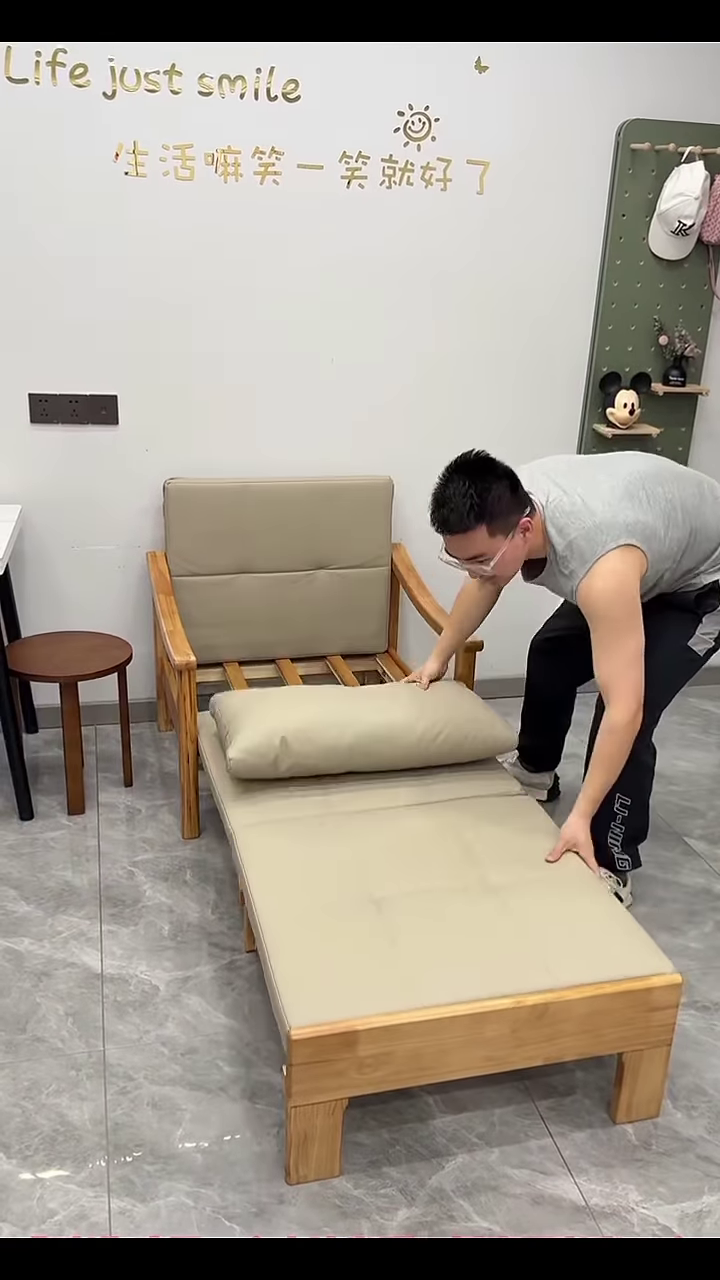 ๐ช๐ช Smart Living: Foldable Wall Chair & Multi-Use Ladder in Action! ๐งโจ - Image 3