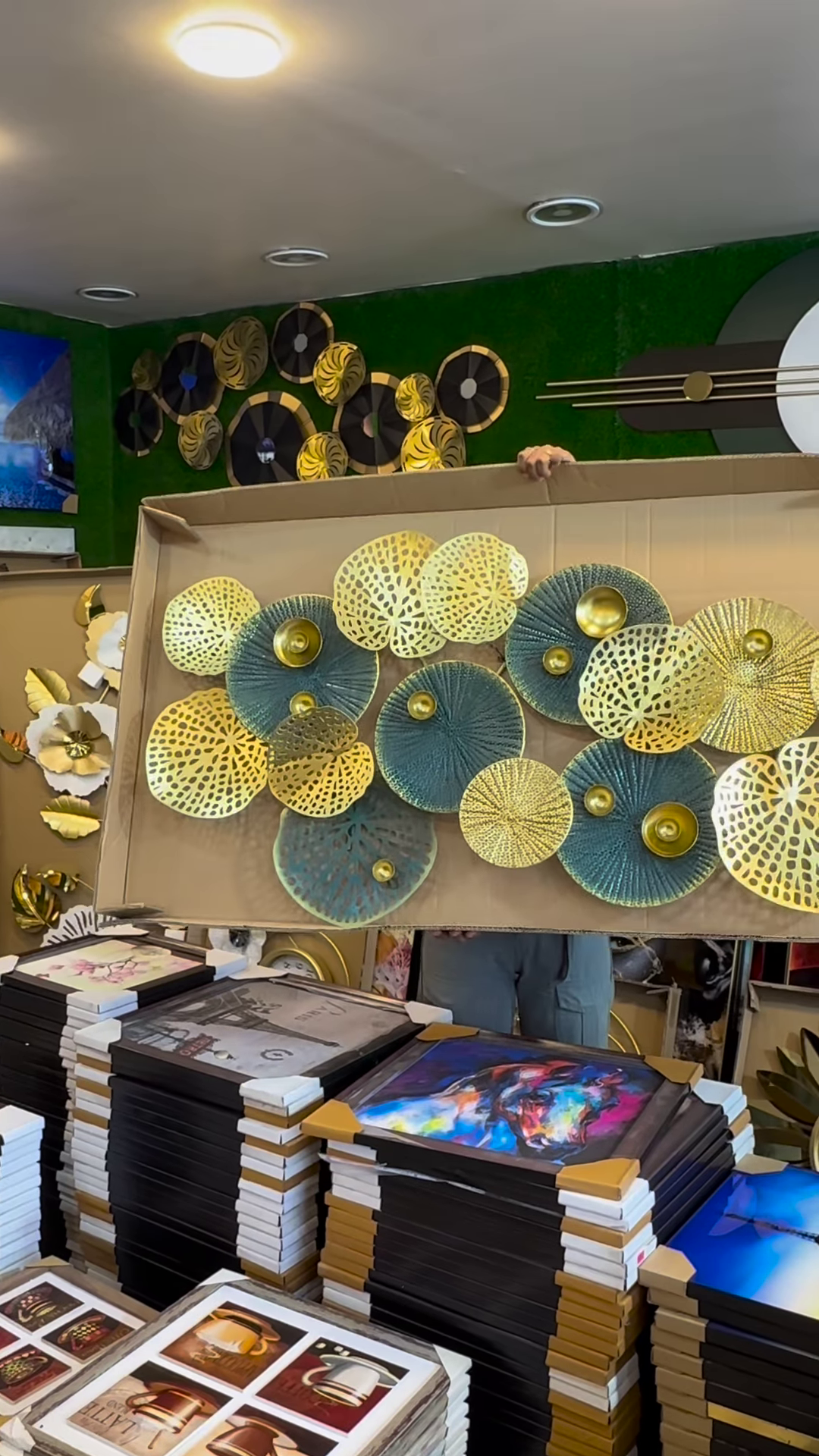 ππΈ Timeless Art: Elevate Your Home with Statement Clocks & Kinetic Design! β¨