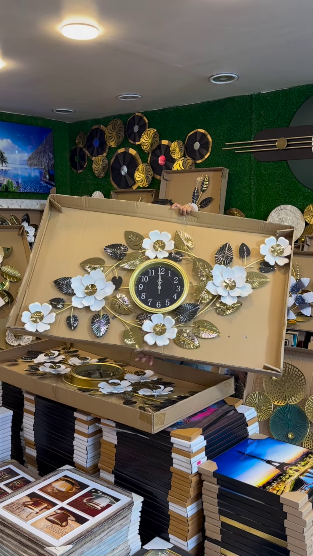 ππΈ Timeless Art: Elevate Your Home with Statement Clocks & Kinetic Design! β¨ - Image 8