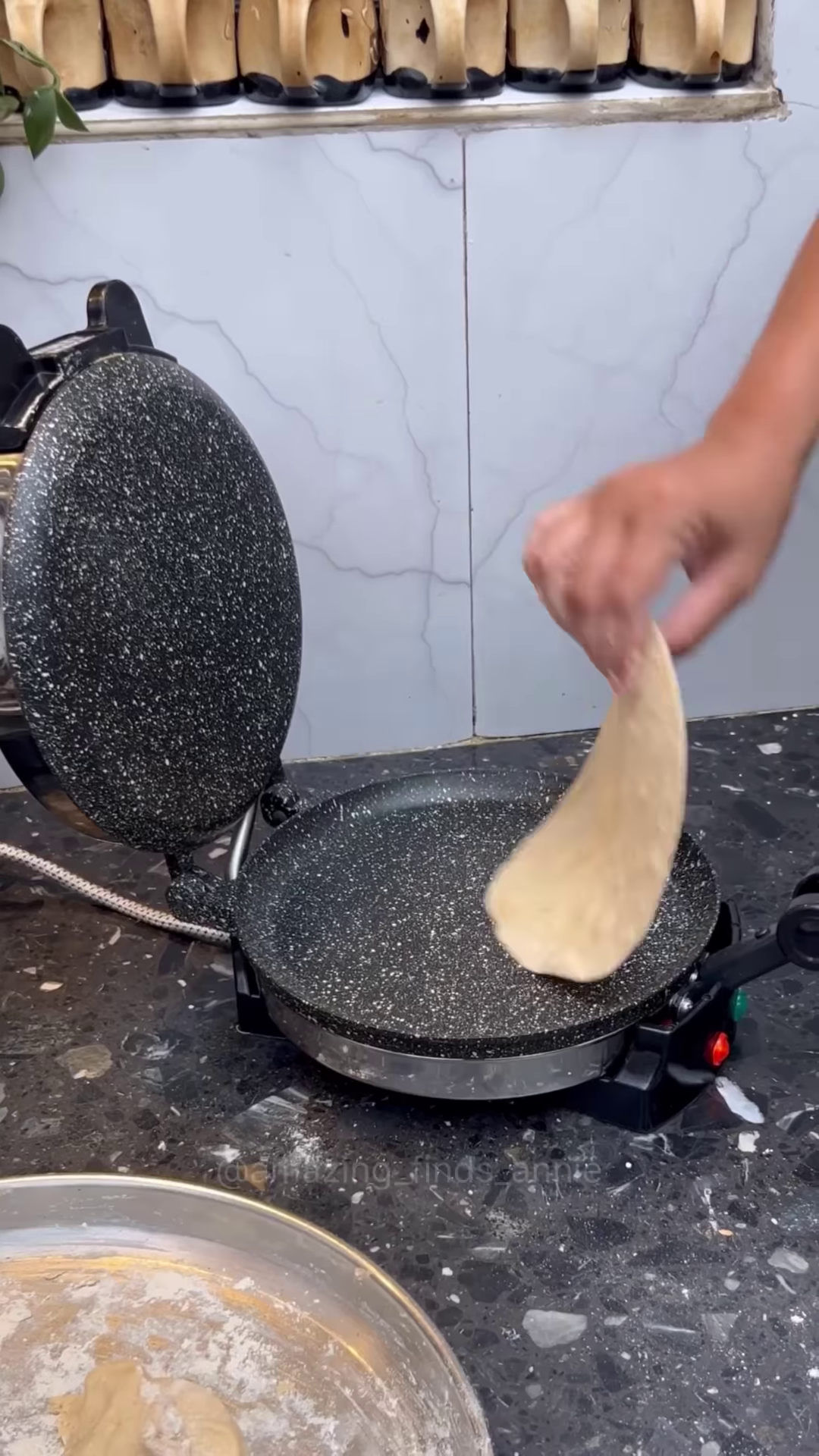 Dual Heating Non-Stick Granite Roti and Snack Maker - Image 2