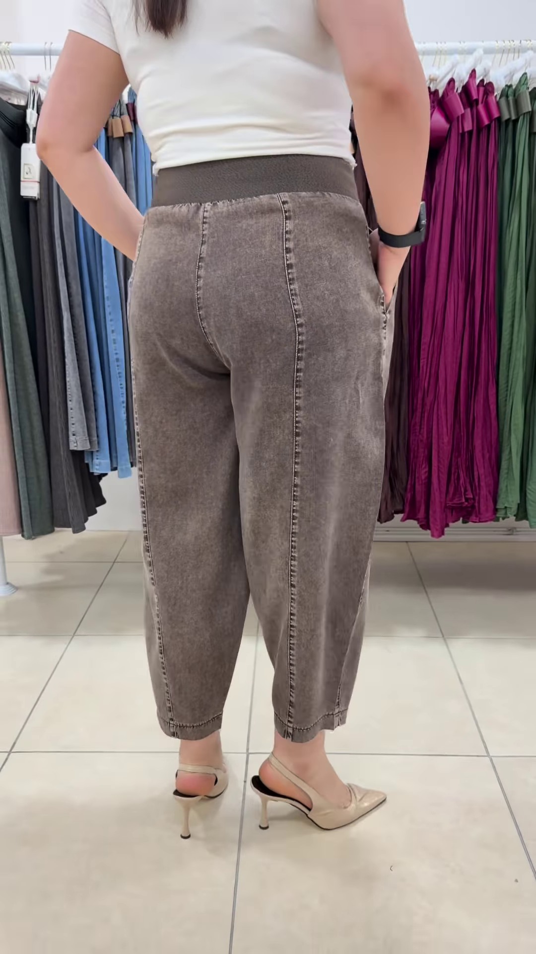Comfort-Fit Elastic Waist Denim Trousers with Vertical Seam Detailing - Image 2