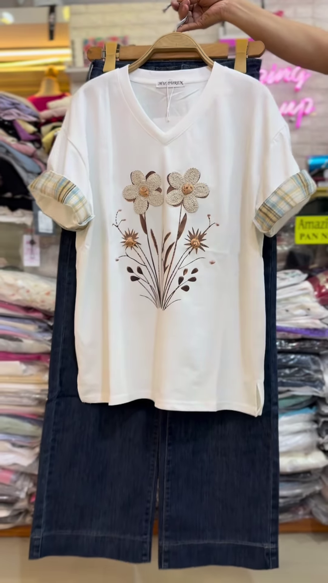 Floral Appliqué V-Neck T-Shirt with Plaid Cuffed Sleeves - Image 4