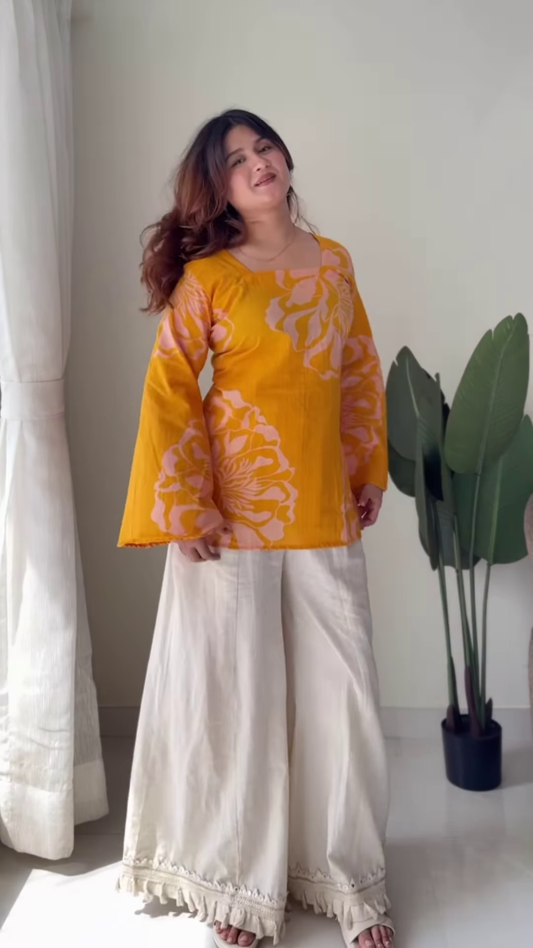 Boho-Chic Floral Tunic and Flared Palazzo Set - Image 6