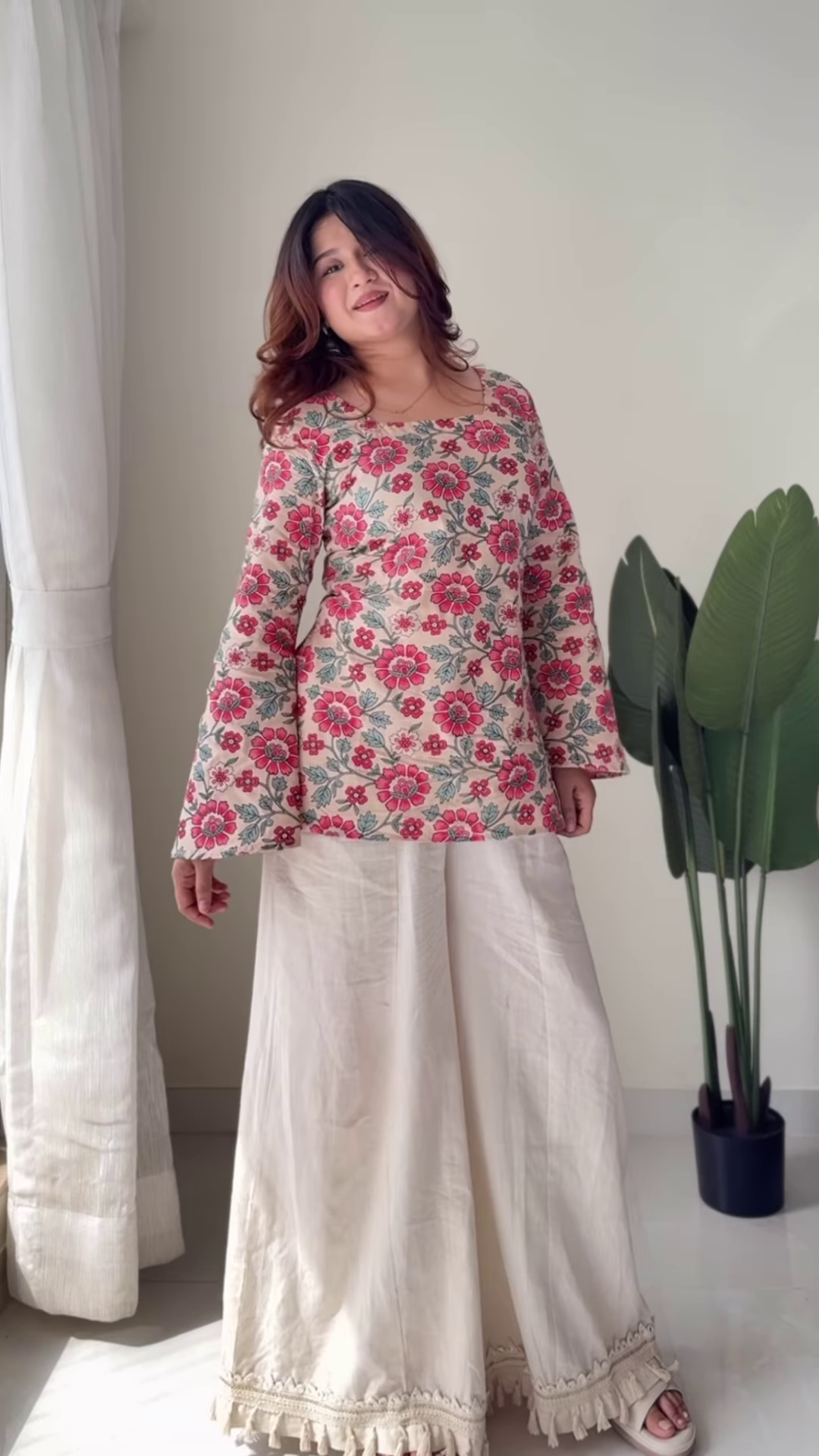 Boho-Chic Floral Tunic and Flared Palazzo Set - Image 5